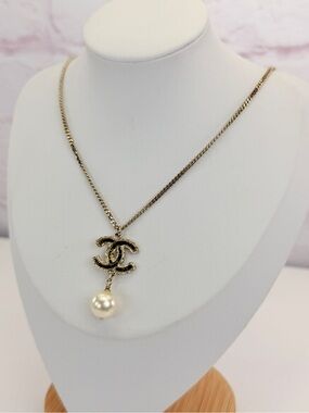 Chanel CC Black Gold Pearl Drop Pendant Necklace